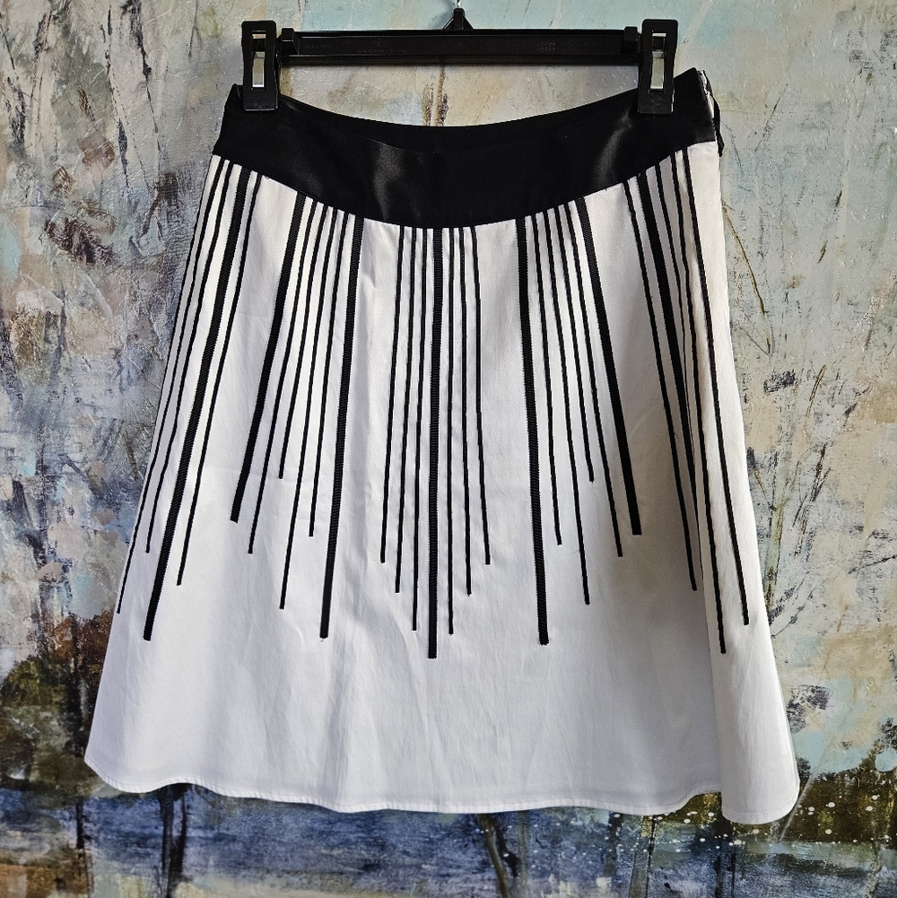 White House Black Market Embroidered Ribbon A-line Skirt  Sz 0/ XS NWOT